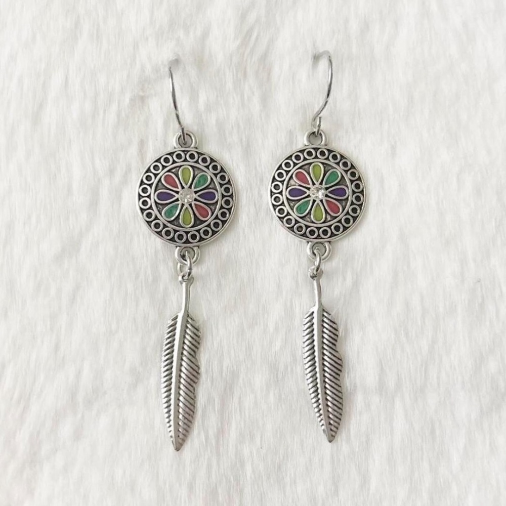 5/$15 🩷 MUST BUNDLE Silver Feather Drop Earrings Multicolor Floral Medallions